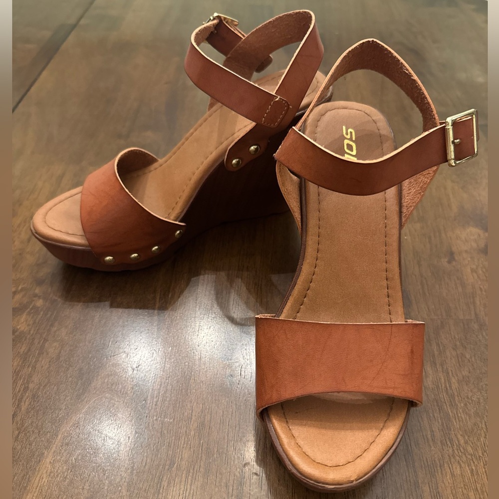 Soda Women's Brown Wedge Heeled Sandals